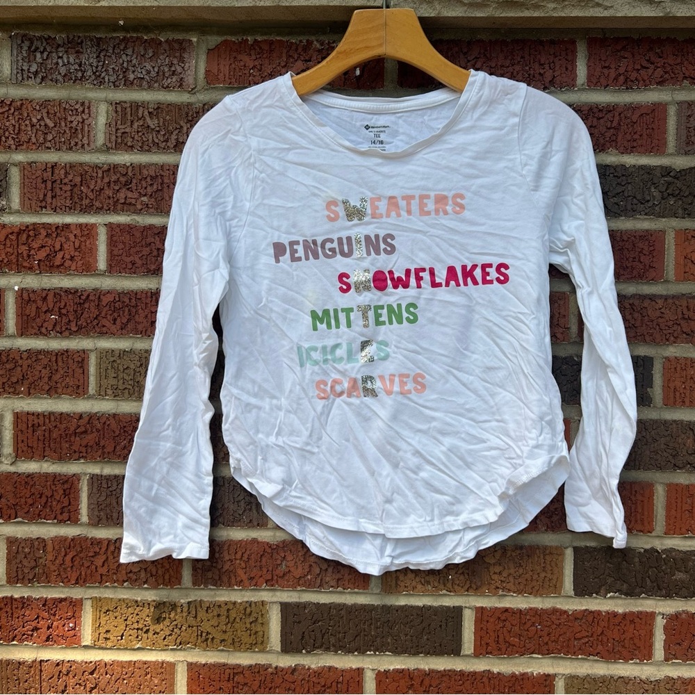 Member’s Mark White Multicolored Sparkly Winter Graphic Long Sleeve Top
